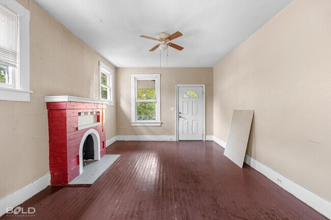 Building Photo - Charming Remodeled Home in the Heart of Sh...