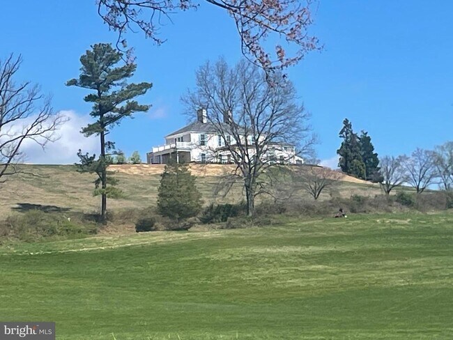 Building Photo - 2601 Butler Rd