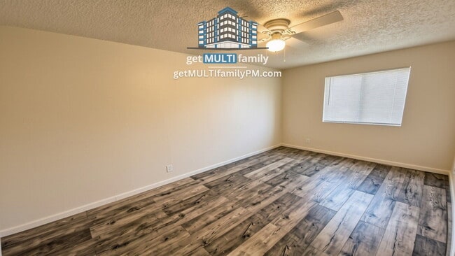 Building Photo - 7120 N 66th Dr