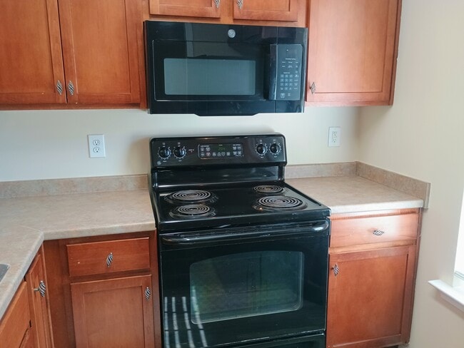 Building Photo - 168 Buchanan Ln