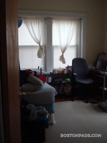 Building Photo - 38 Hemenway St