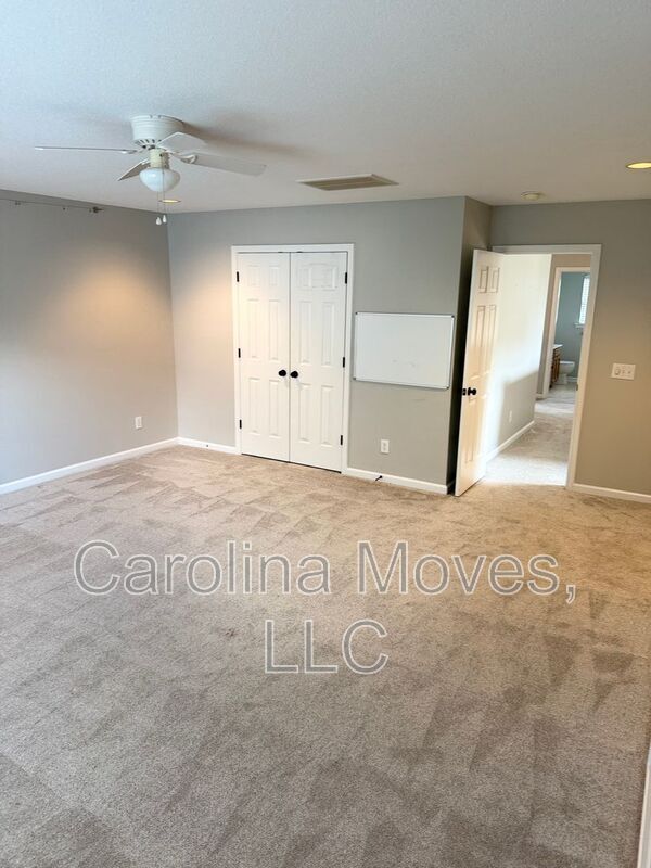 Building Photo - 24 N Orchard Farms Ave