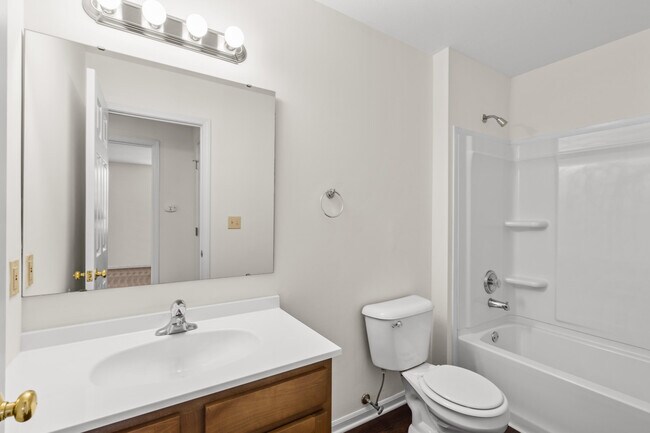 Building Photo - 3509 Delmar Ct