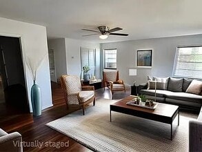 Building Photo - Renovated 2BD/1BA Apartment | Bexley Area | Hardwood Floors | Pets Welcome