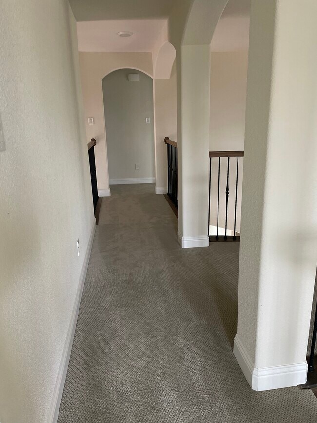 Building Photo - 4402 De Bourgh Ln