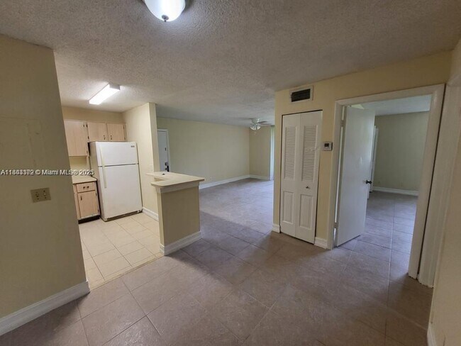 Building Photo - 10765 Cleary Blvd