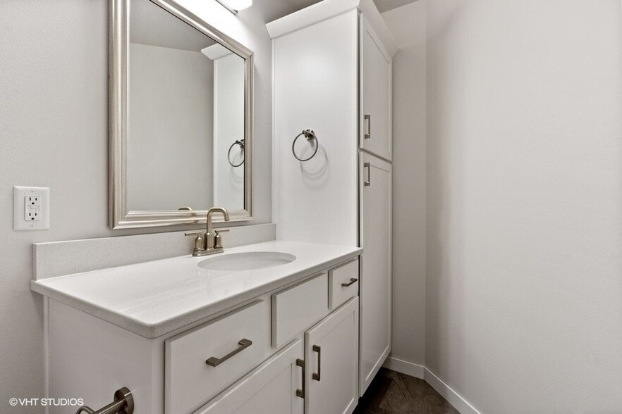 Building Photo - 2275 Eversull Ln