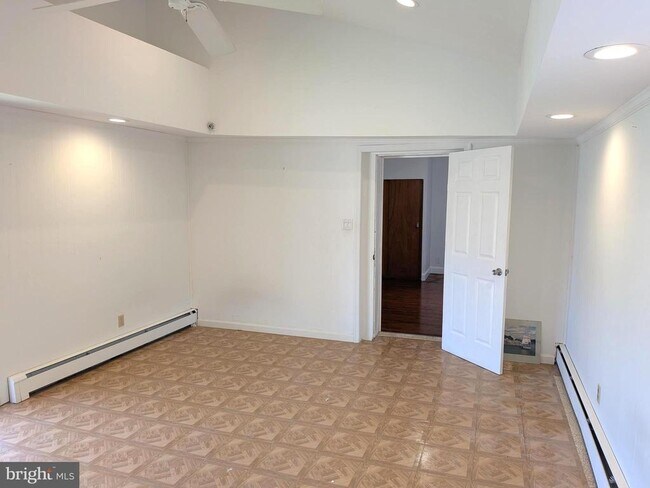 Building Photo - 7524 Whitaker Ave