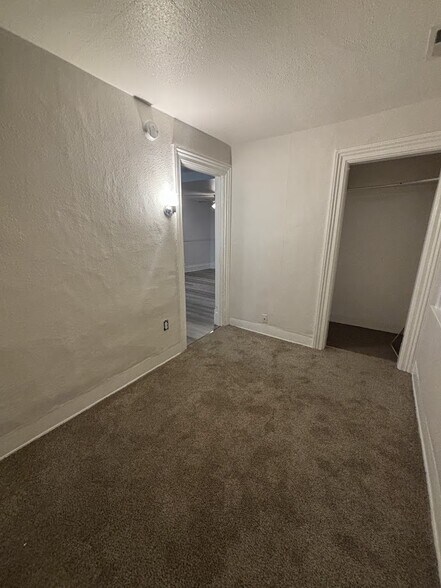 Main Bedroom - 201 Mackinaw St