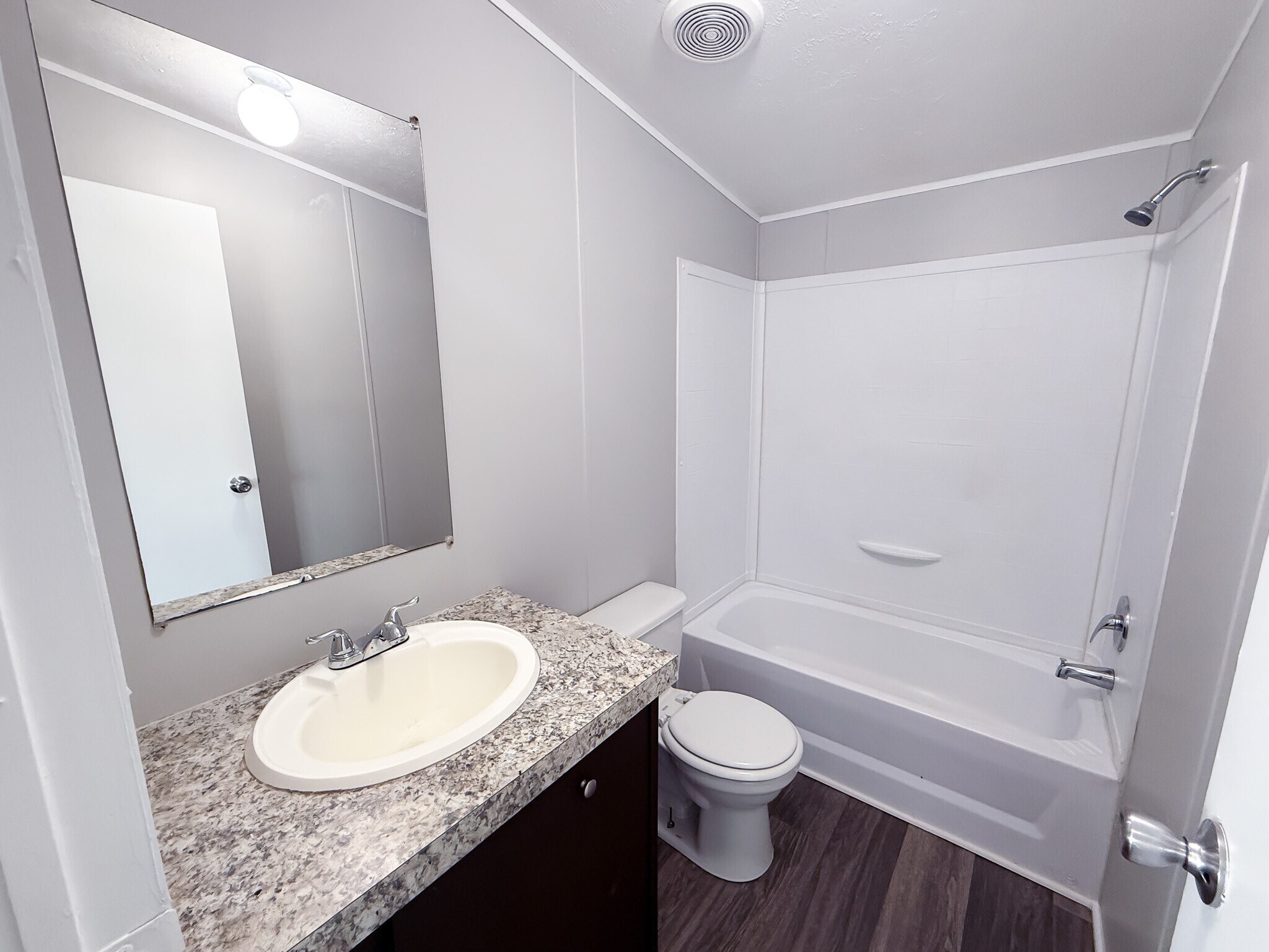 Building Photo - 120 Parma Ct