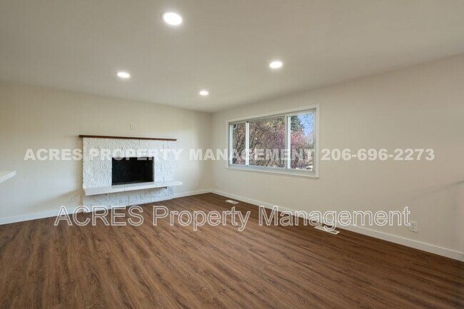 Building Photo - 21222 15th Ave S