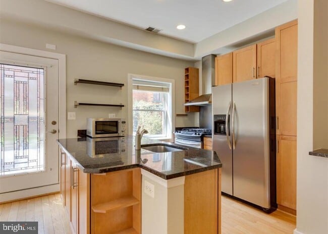 Building Photo - 500 M St NW