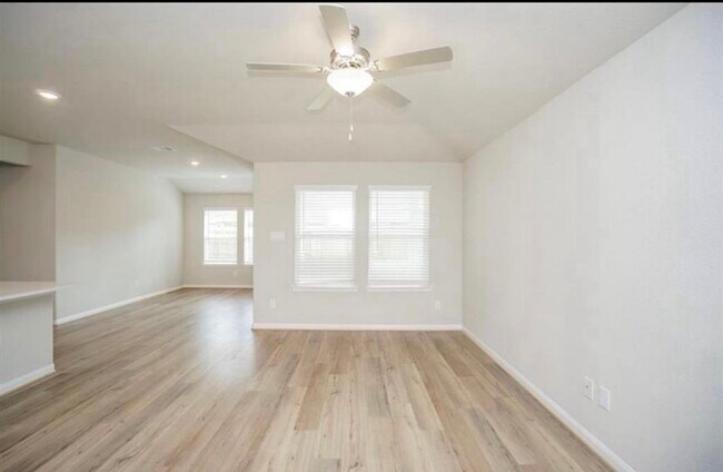 Building Photo - 21607 Blue Sapphire Ct