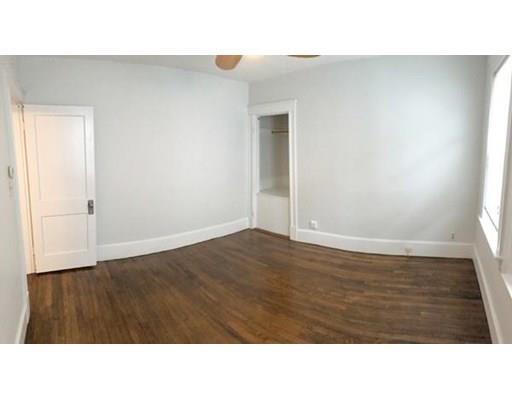 Building Photo - 135 Grove St