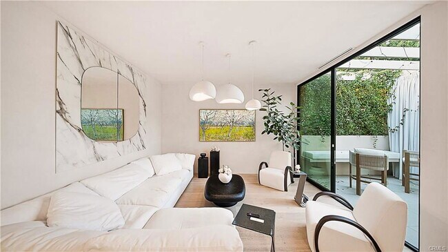 Building Photo - 8840 Ashcroft Ave