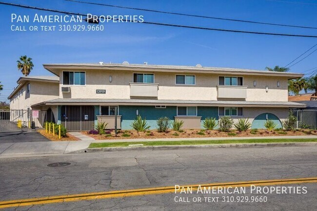 Building Photo - 13919 Coteau Dr