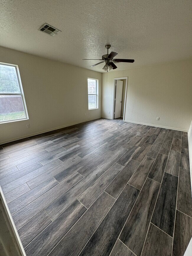 Building Photo - 1701 Prestige Loop