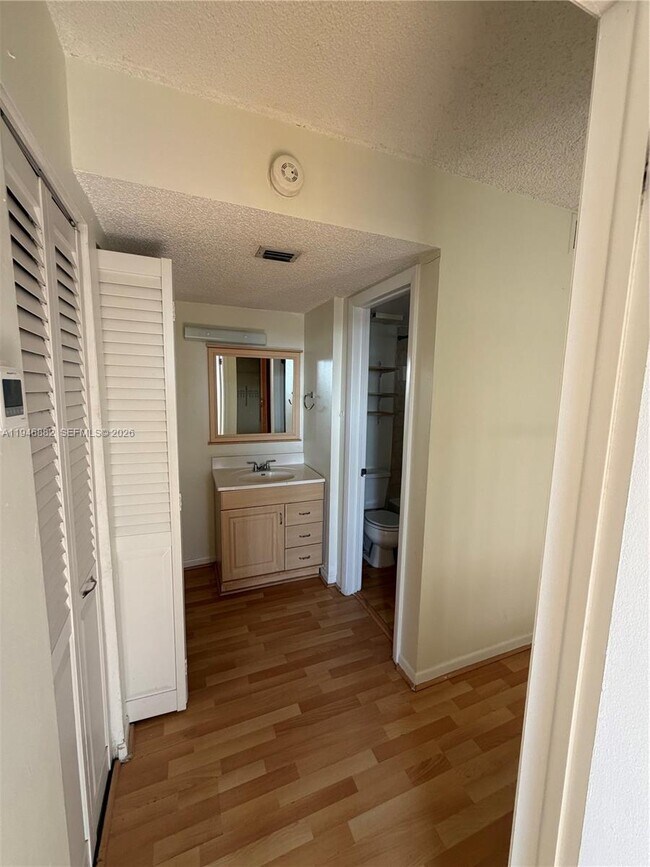 Building Photo - 8205 SW 152nd Ave