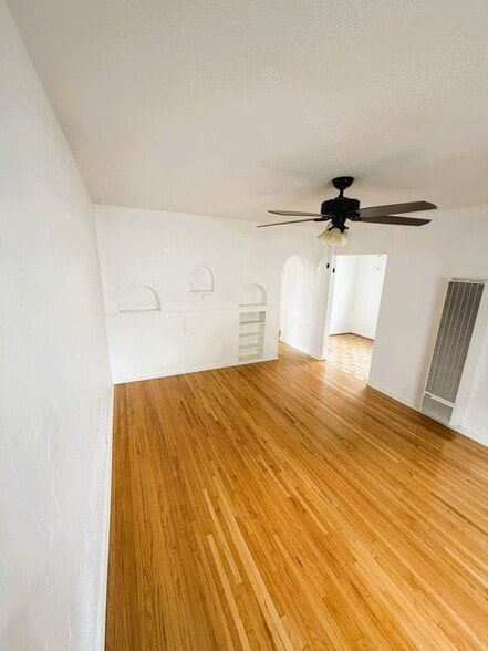 Building Photo - 124 Argonne Ave