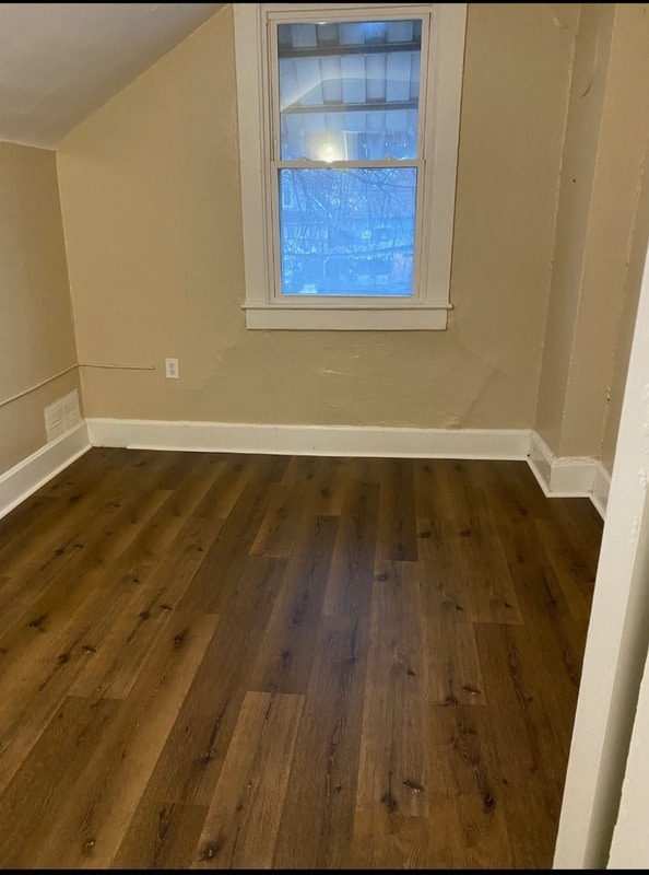 Building Photo - 411 N Centennial St