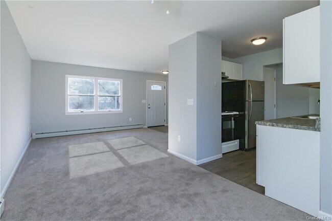 Building Photo - 264 NY-94