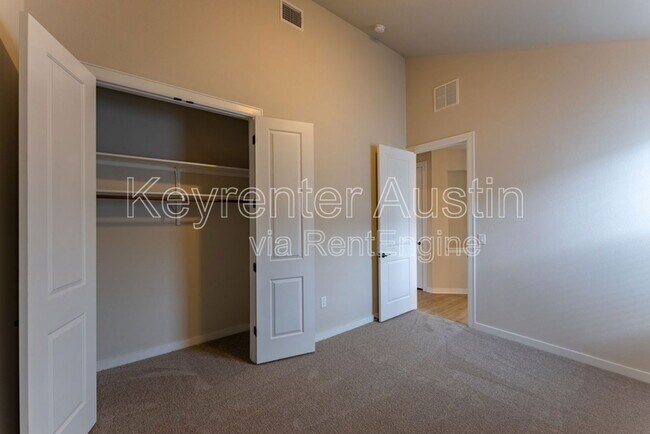 Building Photo - 6812 Cardinal Bloom Loop