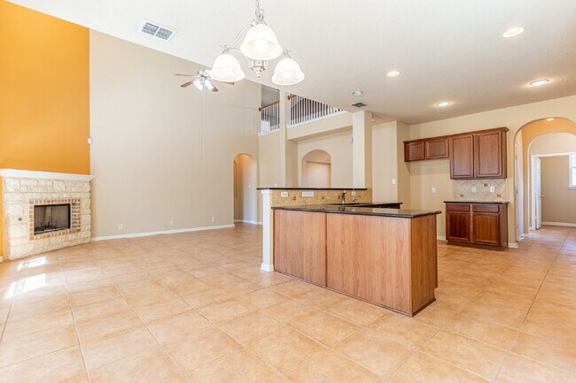 Building Photo - 8922 Weimer Forest