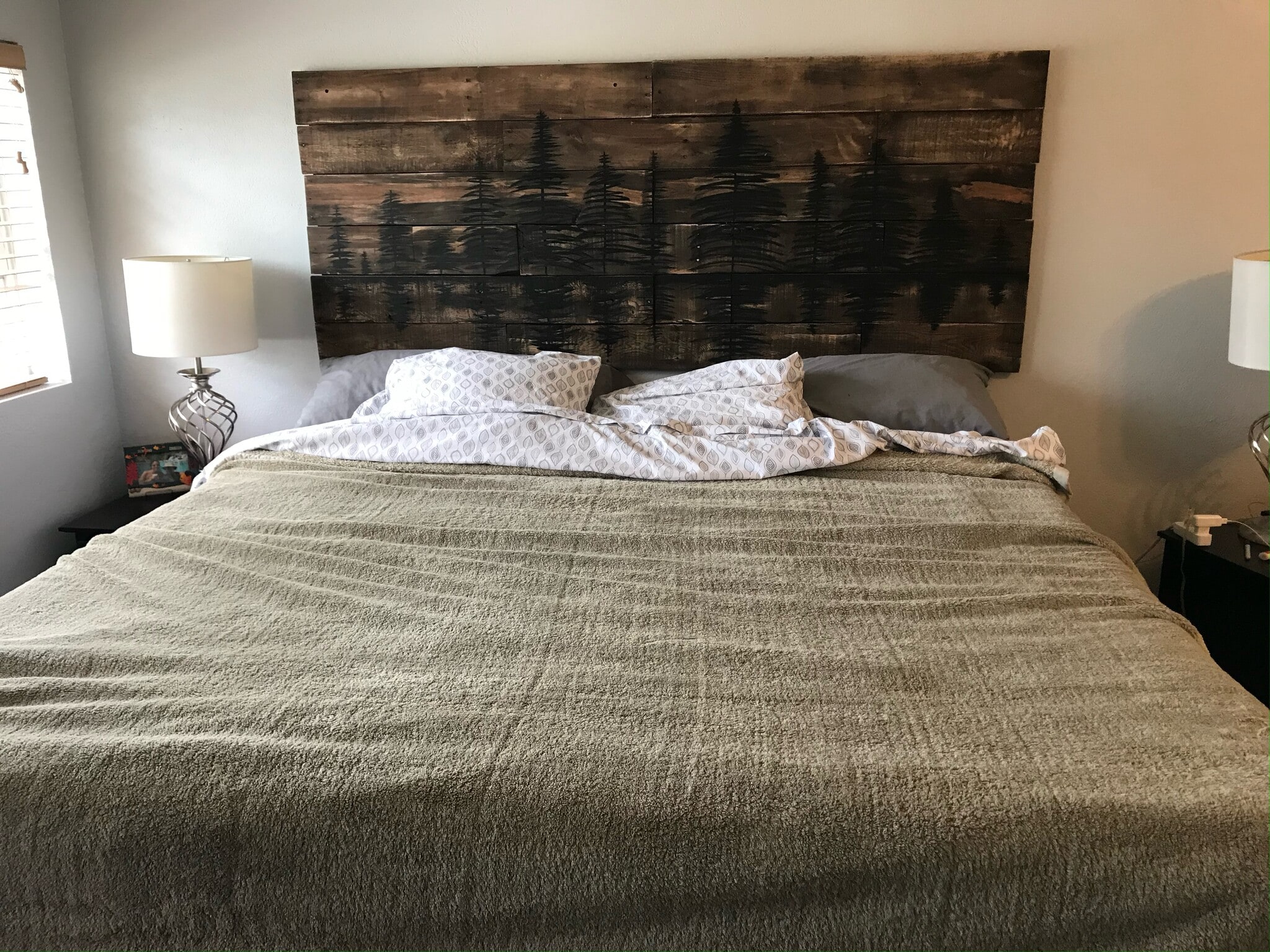 Primary Bedroom (King size bed) - 5698 Pershing St NE