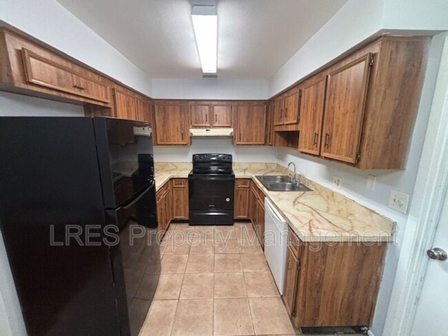 Building Photo - 4654 Lighthouse Cir