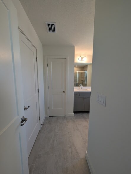 Building Photo - 1967 Iorio St