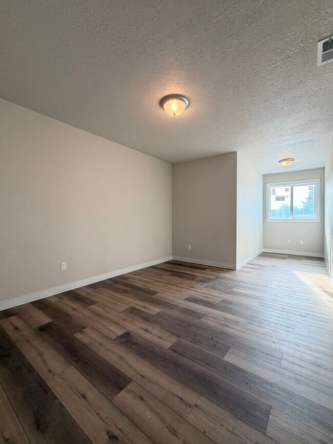 Building Photo - Beautiful Brand New 4-Bedroom, 2.5-Bathroom Duplex Style Townhome!