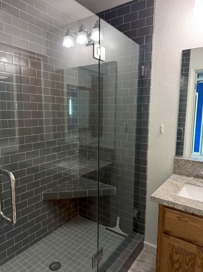 Building Photo - Beautiful Southside Los Banos Rental