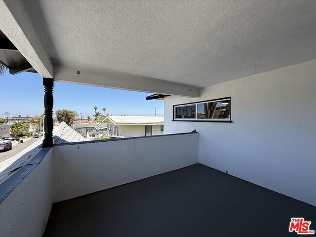 Building Photo - 25226 Loytan St