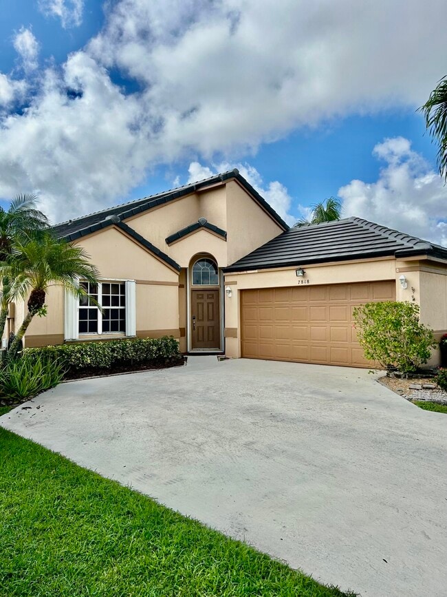 Building Photo - 7818 Stirling Bridge Blvd S