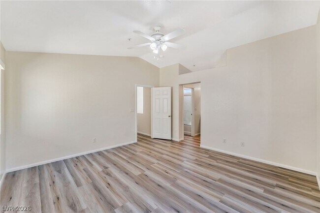 Building Photo - 6425 N Buttercup Creek St