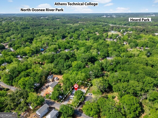 Building Photo - 1465 E Broad St