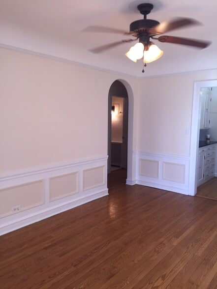 Dinning Room - 4844 Elm St
