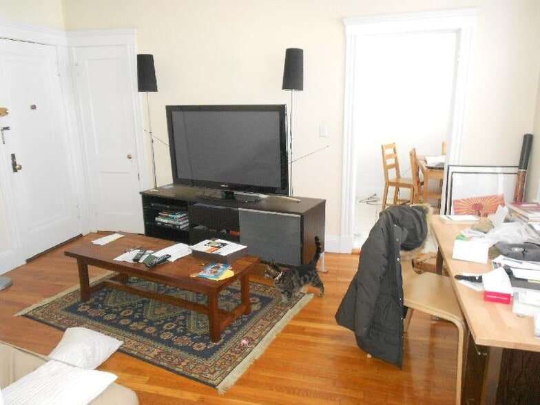 Building Photo - 36 Quint Ave