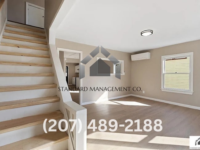 Building Photo - Spacious 4-Bedroom Home with Garage & Modern Heating  for Rent in Waterville