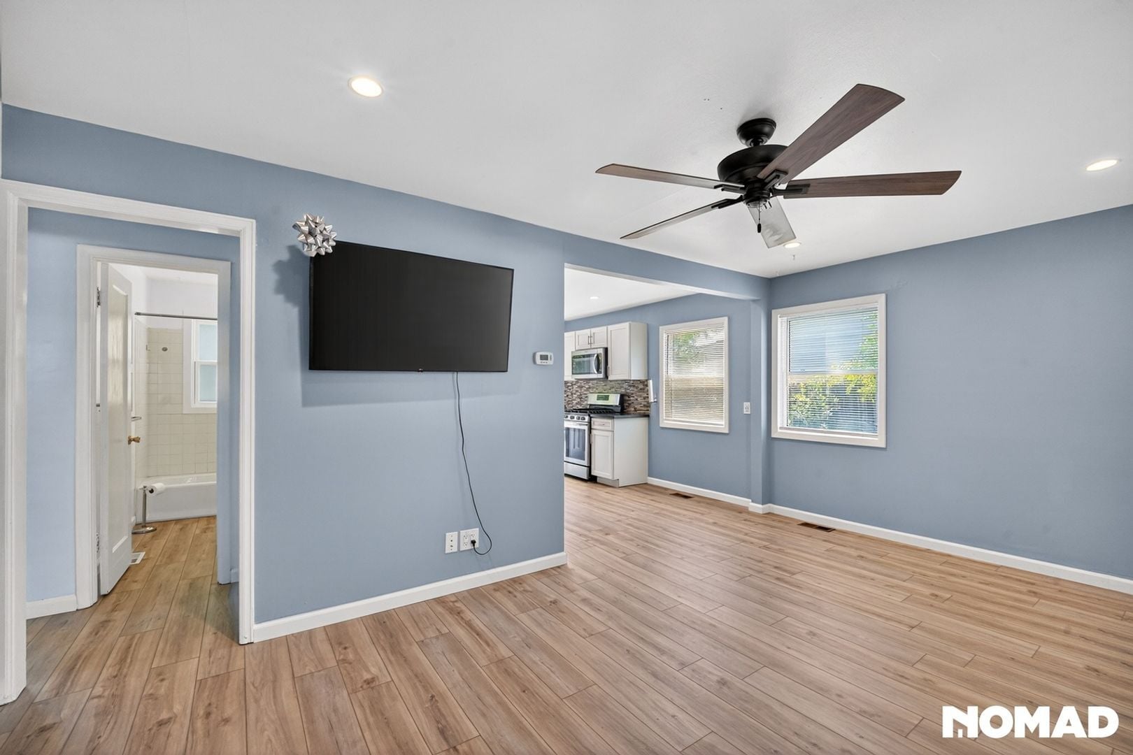 Building Photo - 2520 S Knox Ct