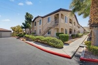 Building Photo - 2 BEDROOM CONDO WITH MOUNTAIN VIEWS!