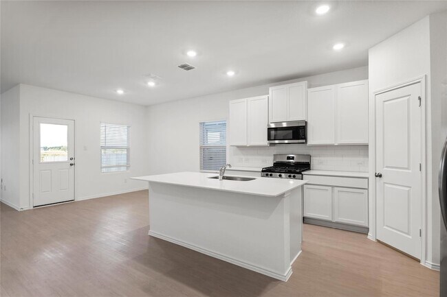 Building Photo - 153 Rodney Boat Rd
