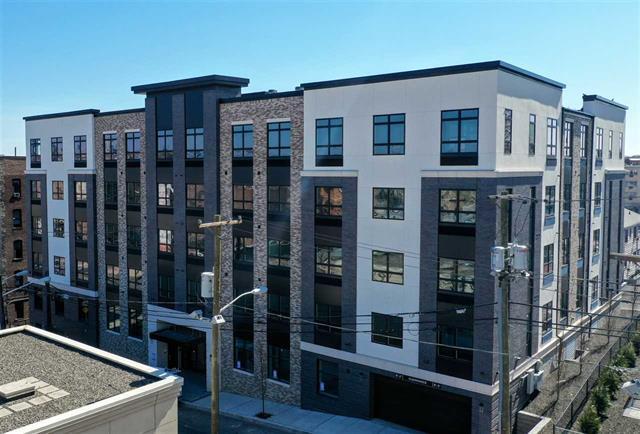 Building Photo - 119 Peter St