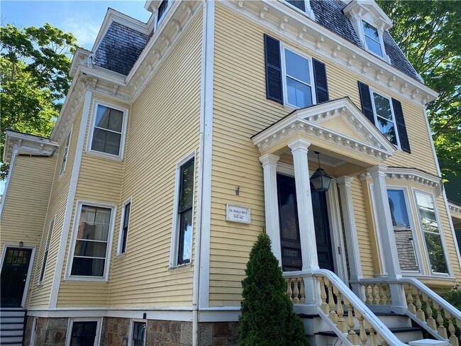 Primary Photo - 12 Clarke St