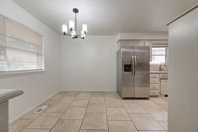 Building Photo - 4008 NW 62nd Terrace