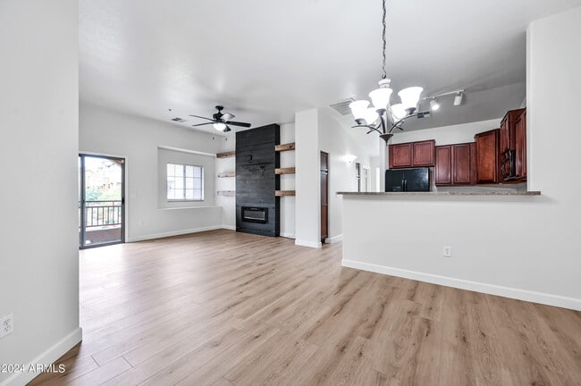 Building Photo - 2150 W Alameda Rd