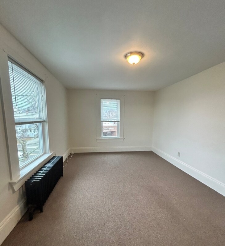 Building Photo - 67 Pleasant St