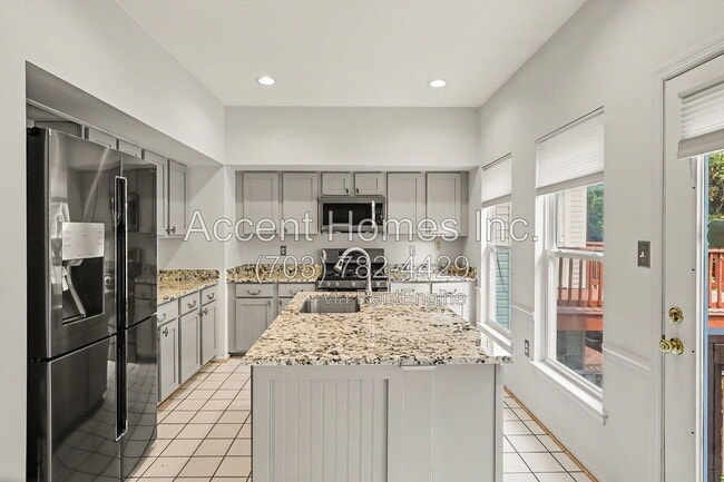 Building Photo - 21217 Millwood Sq