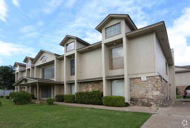 Primary Photo - The Grayson Apartments