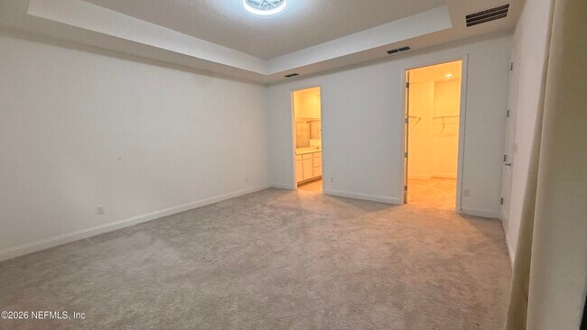 Building Photo - 282 Higgins Lp